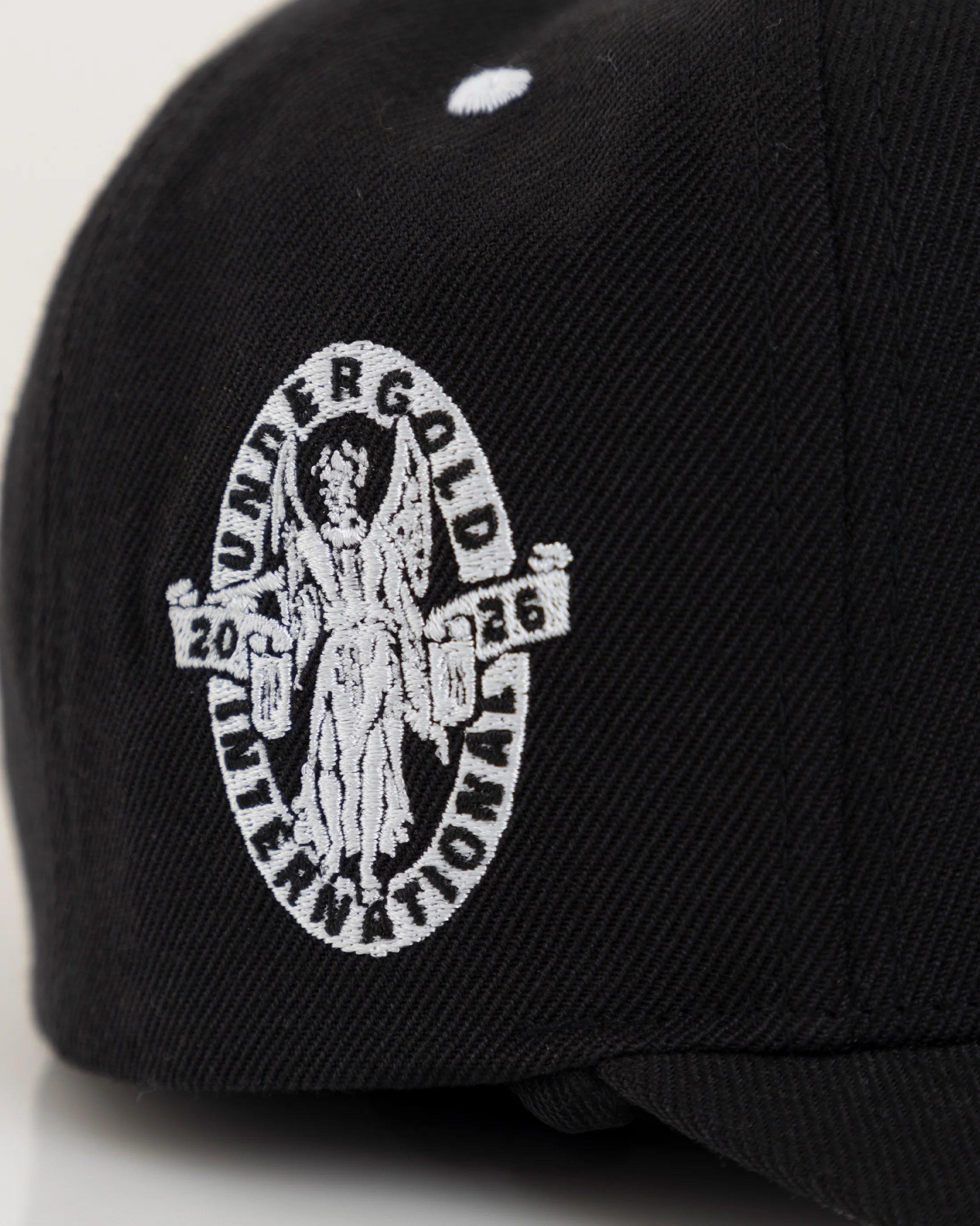 Gorra Undergold Monogram