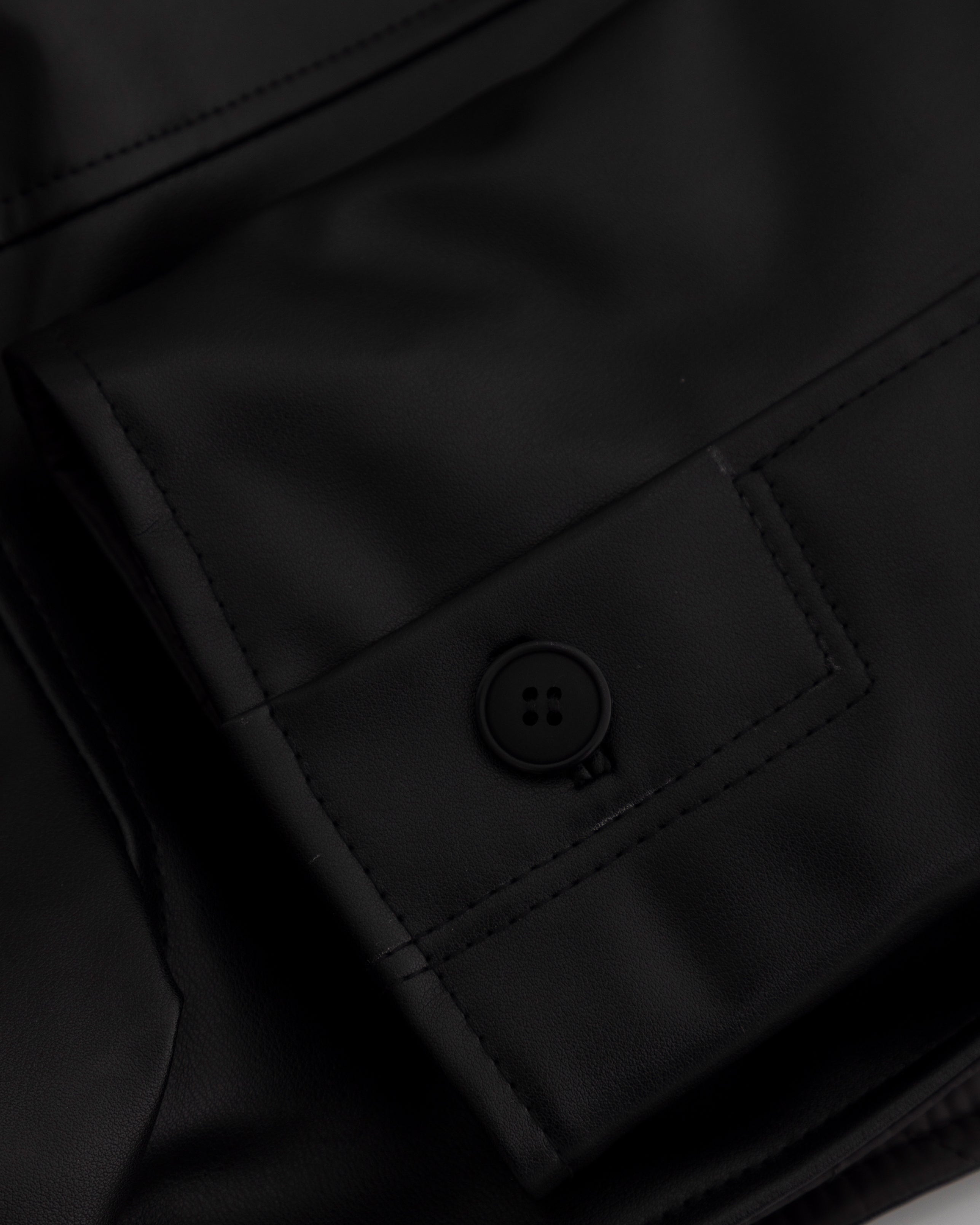 Basics Undergold Design Studio Cropped Leather Jacket Black Chaqueta