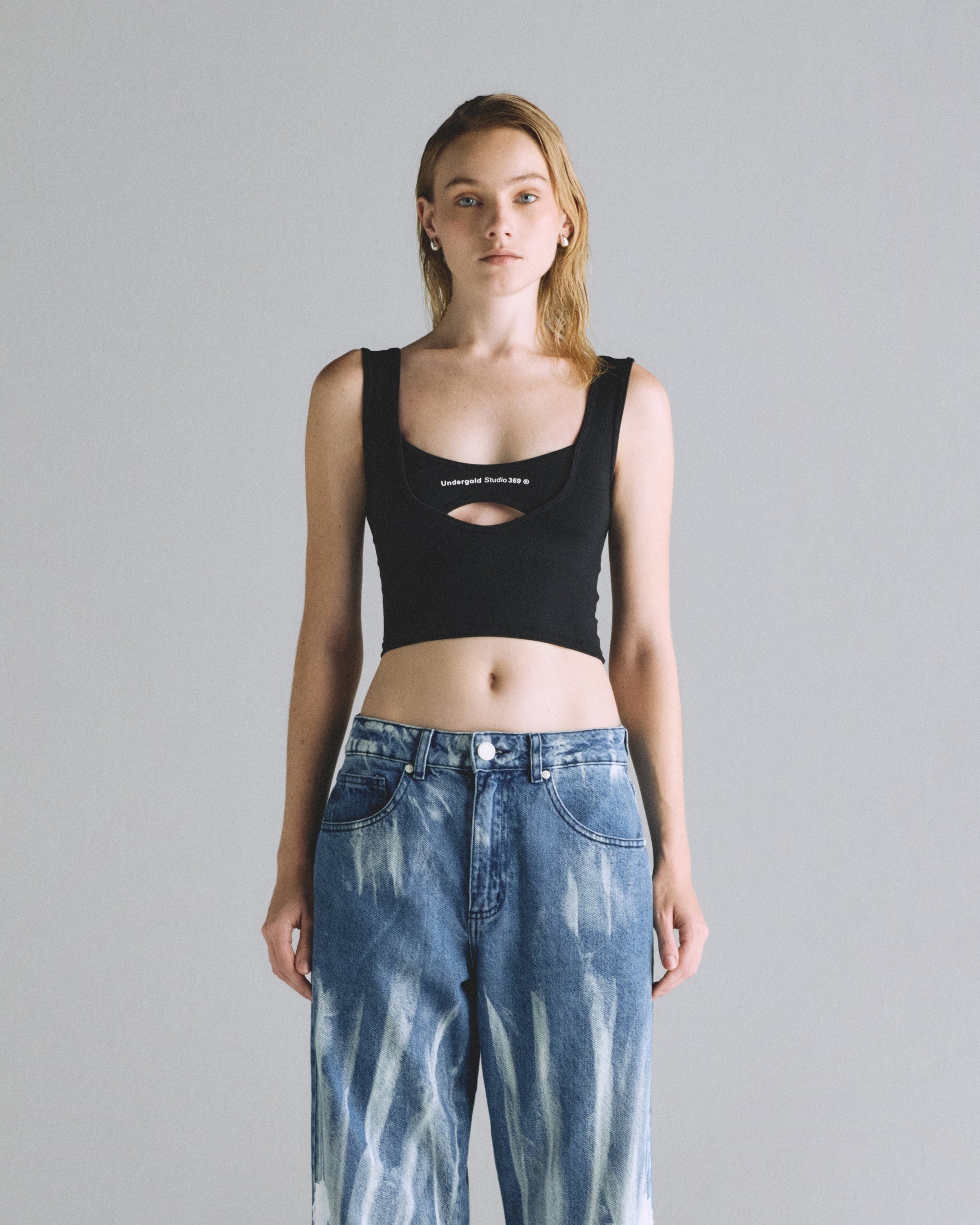 Basics Women Undergold Studio Cut Out Tank Top Black Crop Top