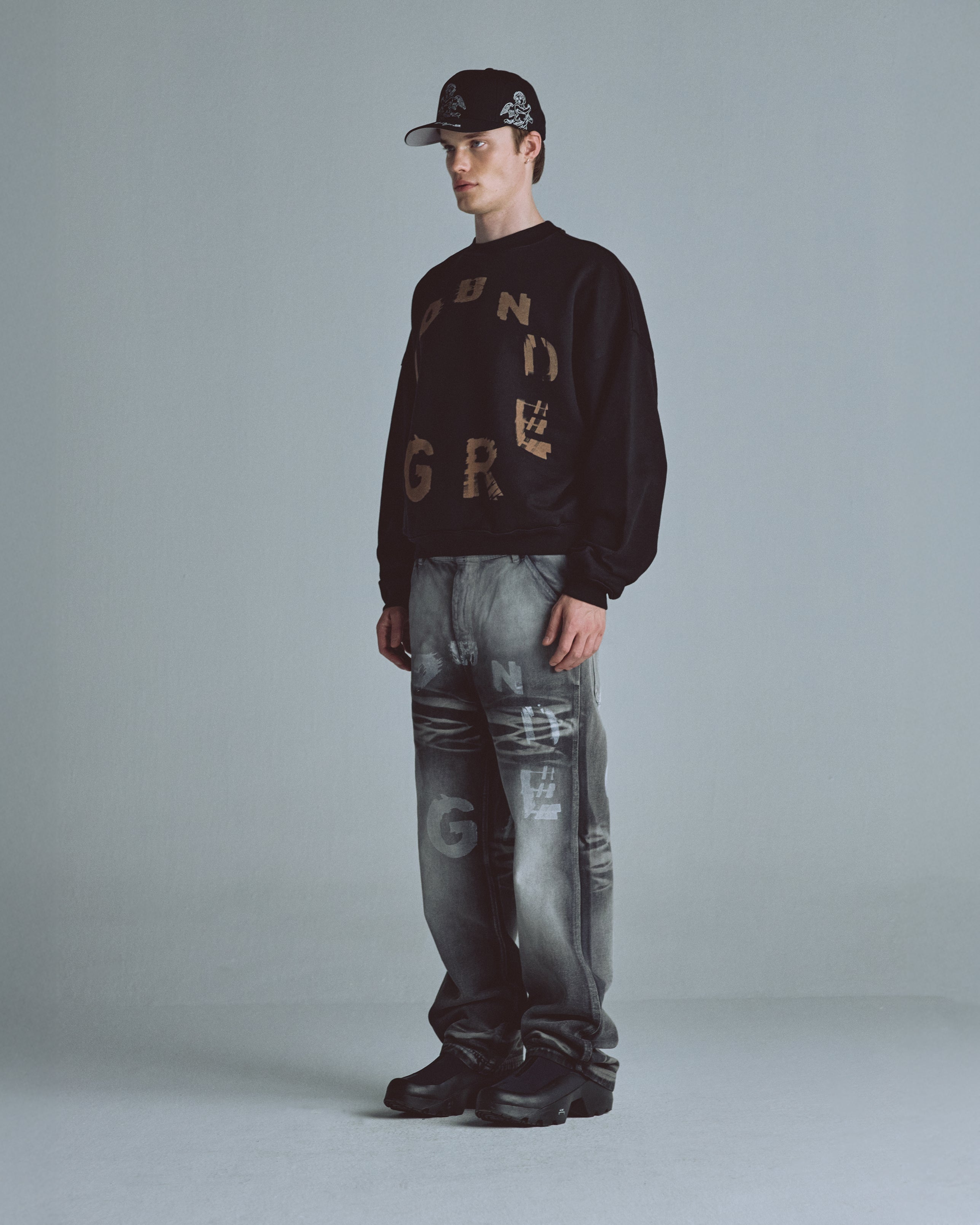 Hoodie Men Undergold Echoes Tremor Crewneck Boxy Fit Black Hoodie