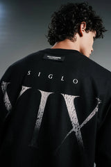 Camiseta Oversize Manifesto Romanticismo Negra