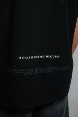 Camiseta Oversize Manifesto Romanticismo Negra