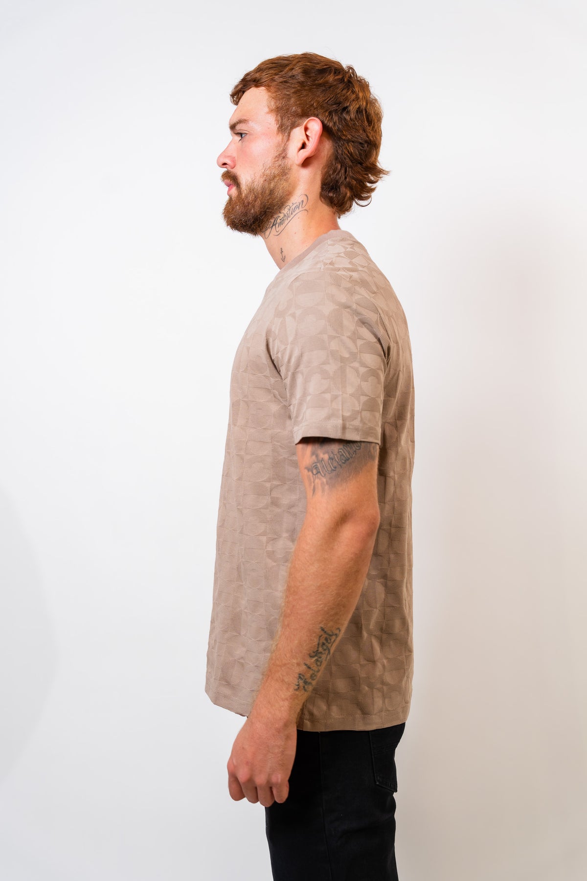 Camiseta Básica Café Hombre Carven