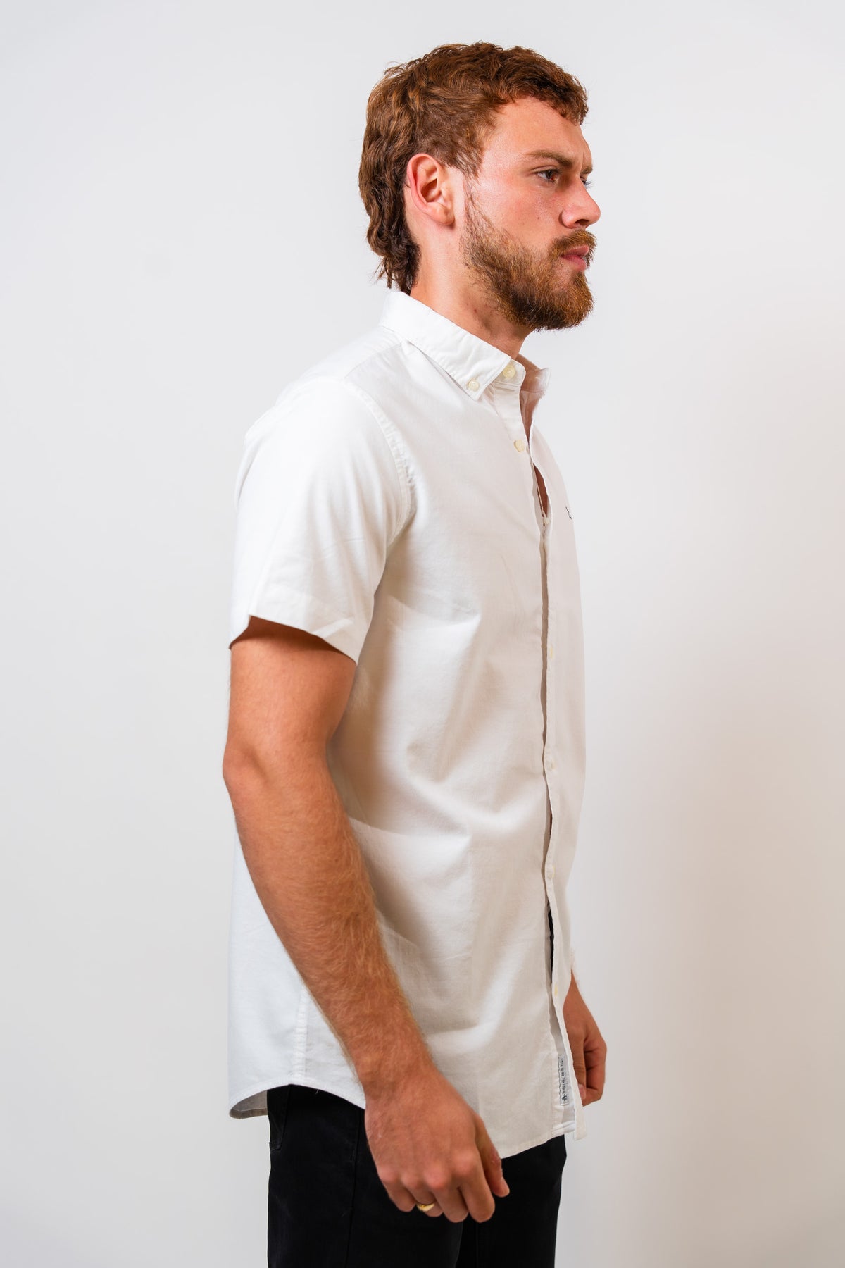 Camisa Blanca Hombre Manga Corta Penguin BOTONES AMARILLOS
