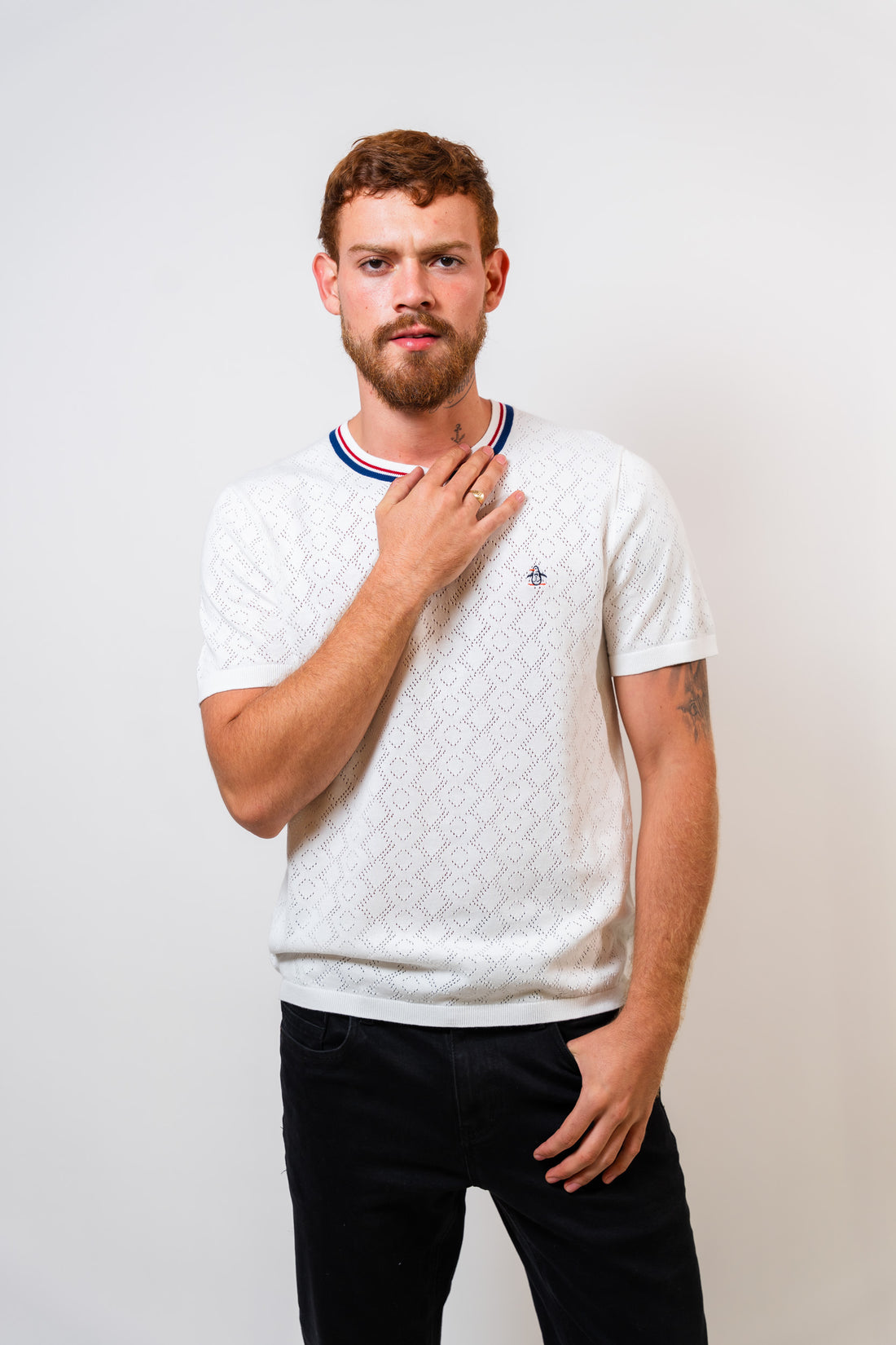 Camiseta Blanca Con Diseño Hombre Penguin