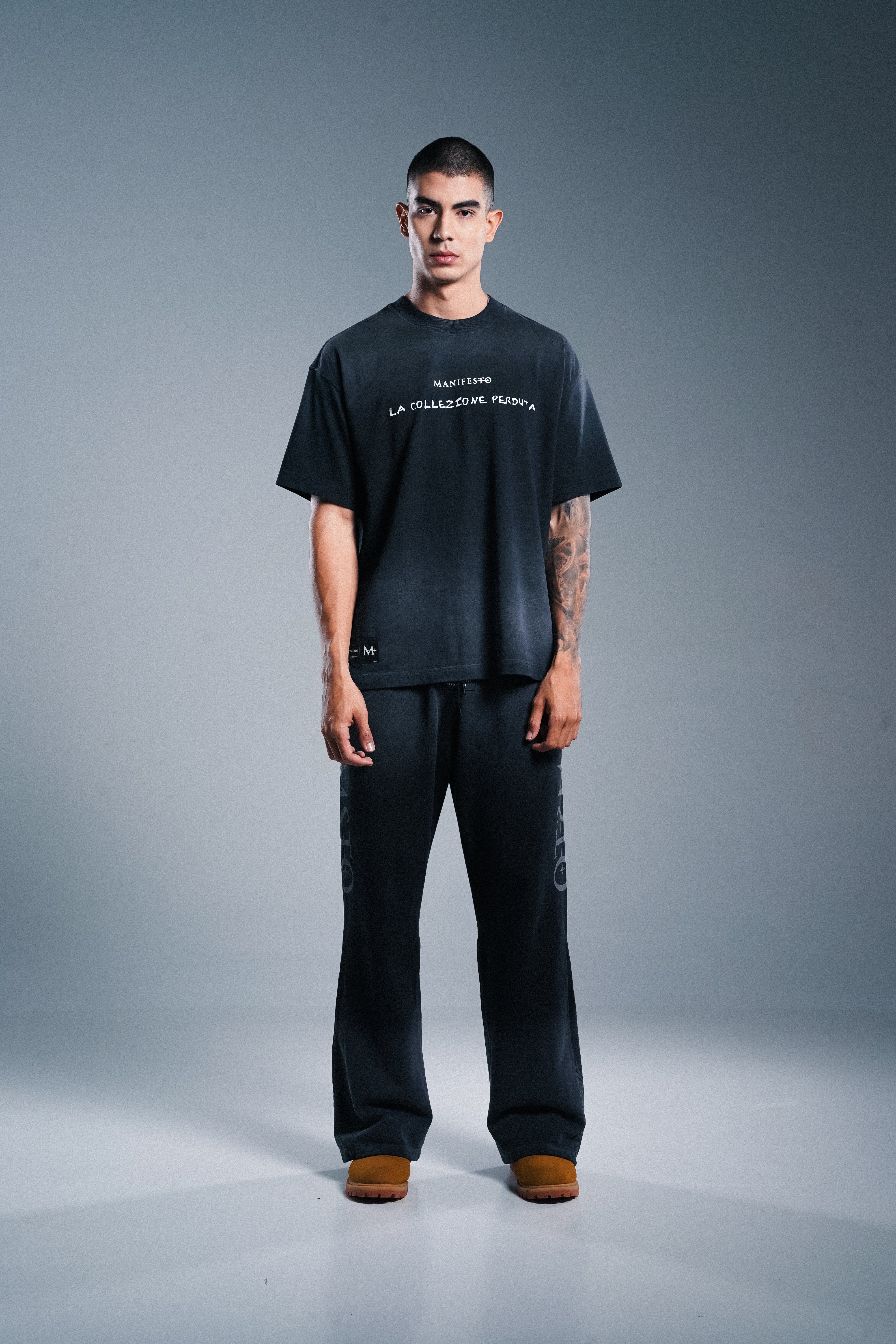 Camiseta Oversize Manifesto El Expolio Nazi L Camiseta