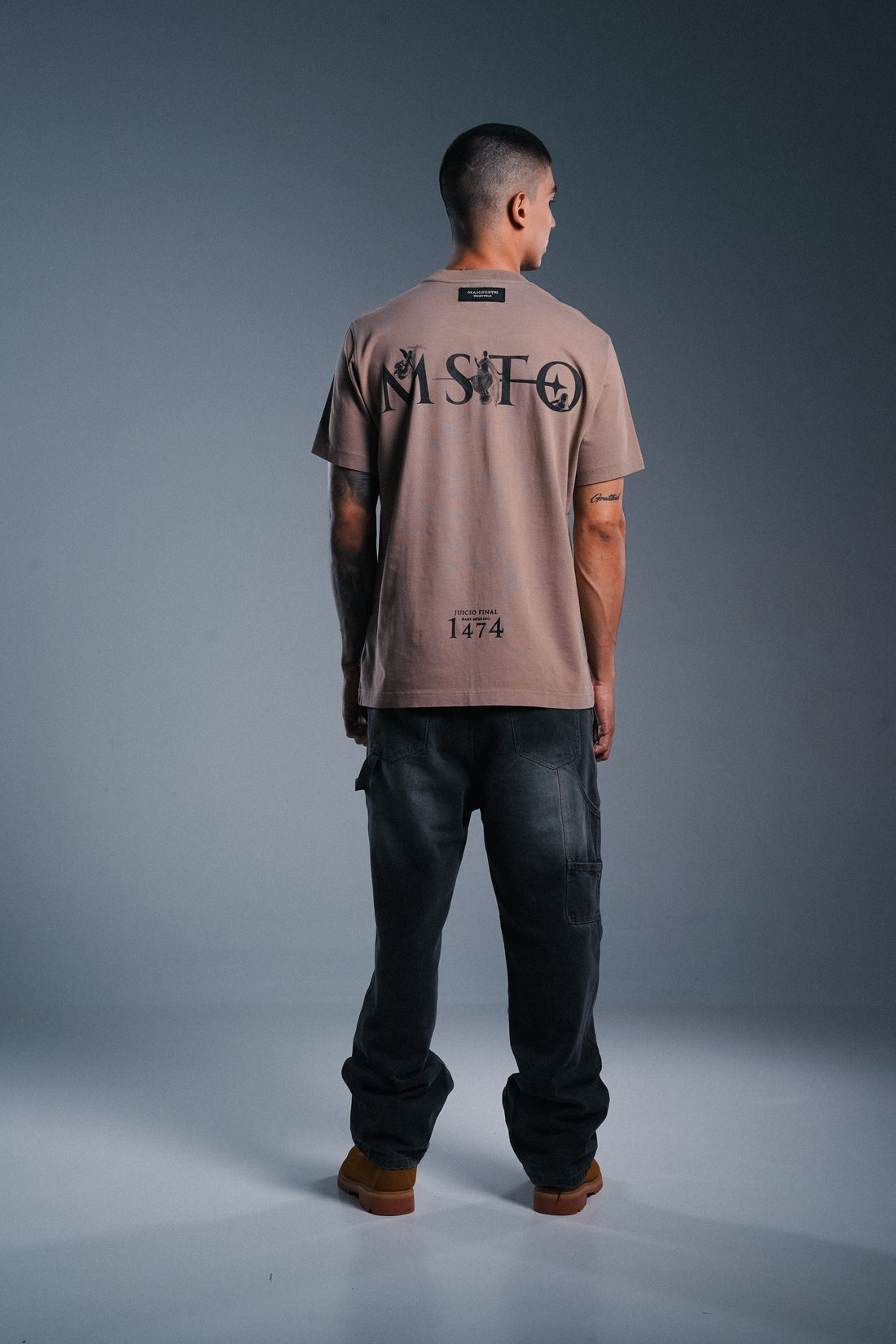 Camiseta Regular Manifesto Juicio Final Camiseta