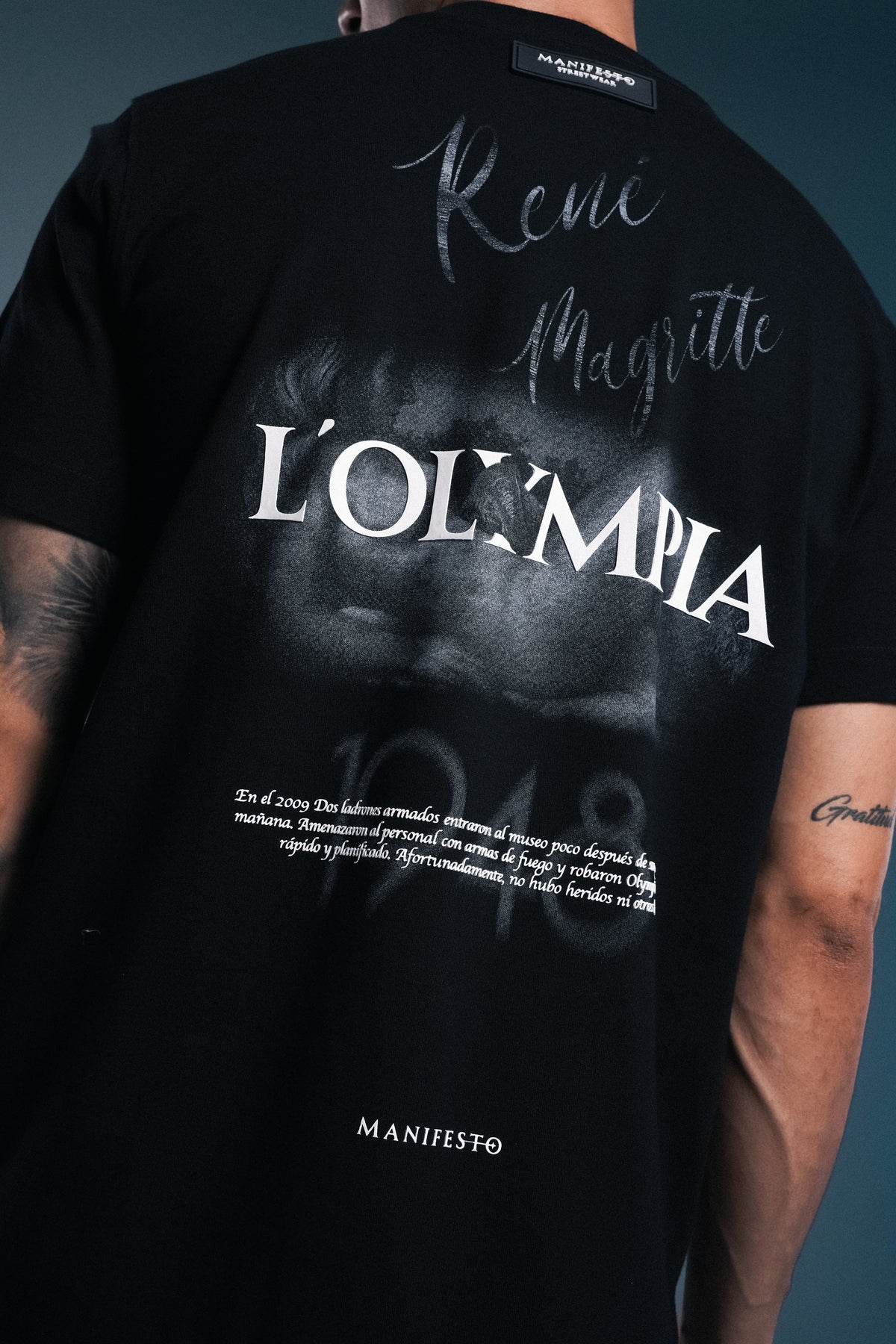 Camiseta Regular Manifesto Olympia