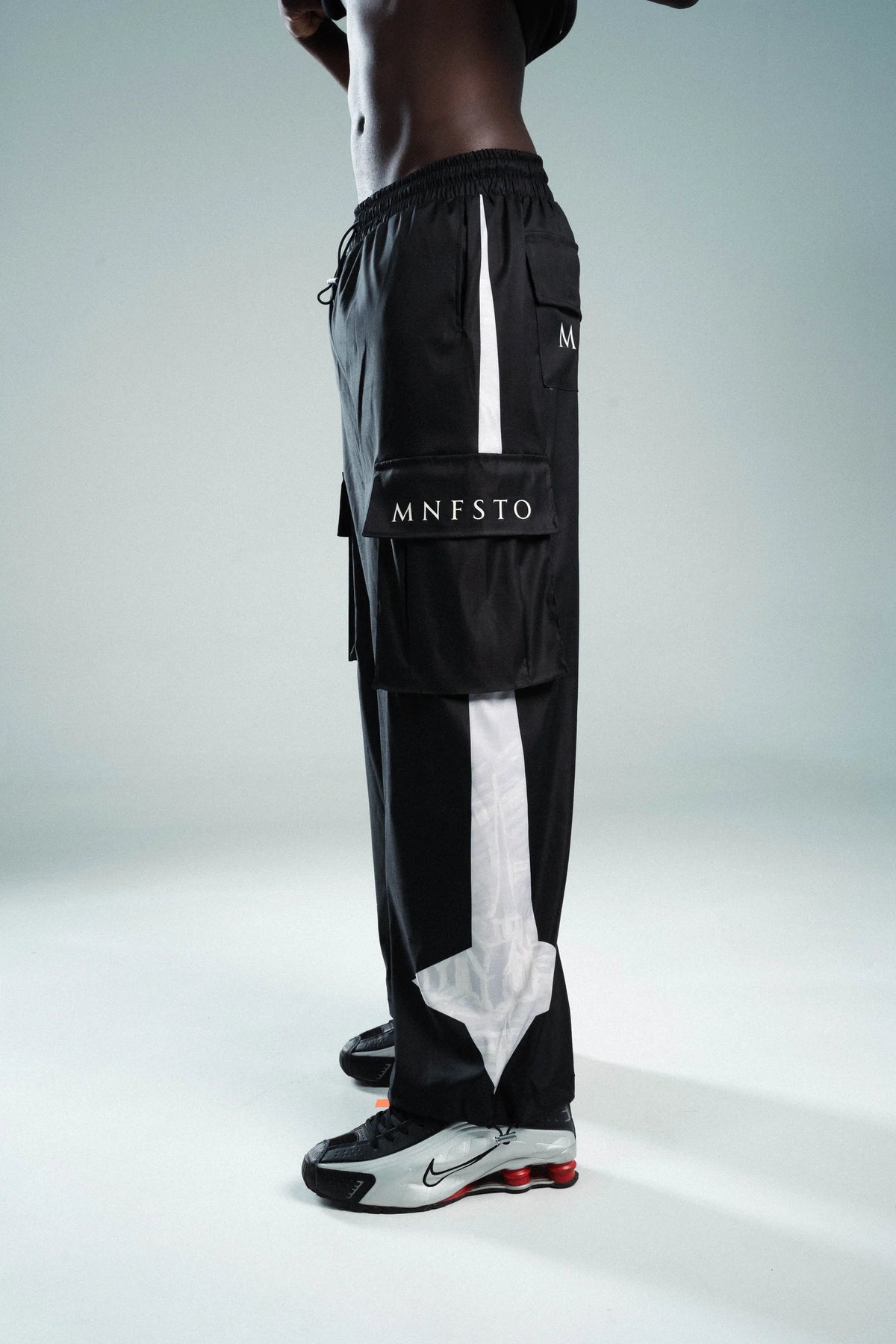Jogger Hombre Manifesto