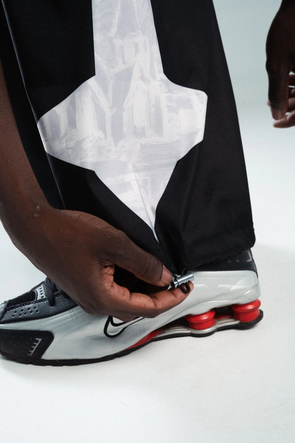 Jogger Hombre Manifesto