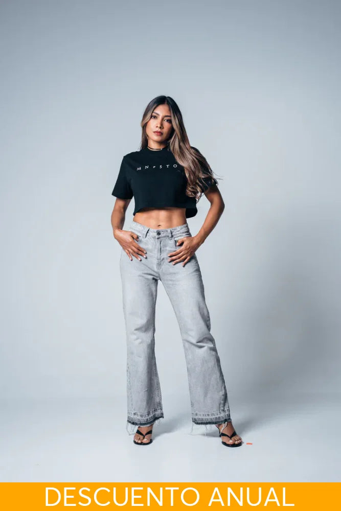 Crop Top Women Manifesto - Crop Top