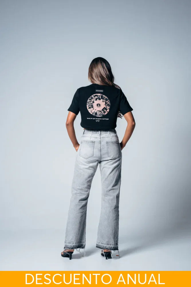 Crop Top Women Manifesto - Crop Top