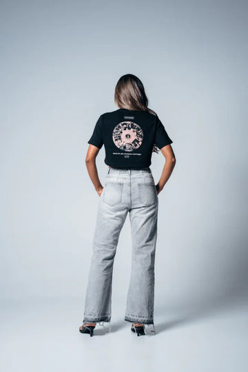 Crop Top Women Manifesto - Crop Top