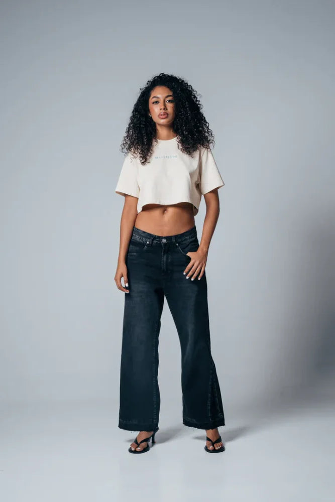 Crop Top Women Manifesto - Crop Top