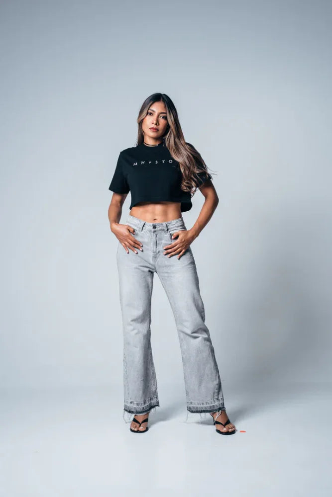 Crop Top Women Manifesto - Crop Top
