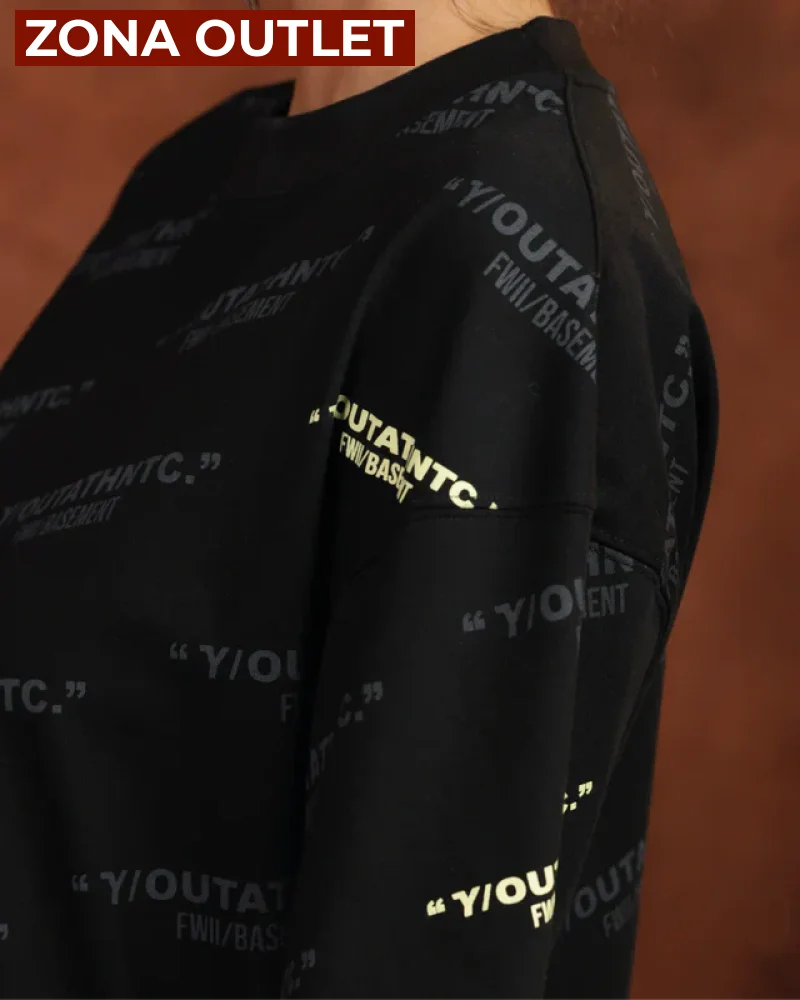 Akai T-Shirt Y/OUT Camiseta